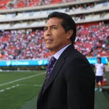 El ex futbolista de chivas, cruz azul y santos laguna estaría en el nosocomio por una presunto derrame cerebral. Benjamin Galindo Marentes Bgalindo58 Twitter