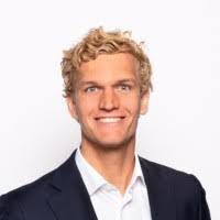 4 "Dirk Adriaanse" profiles