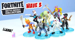 Find many great new & used options and get the best deals for fortnite battle bus figure 5 pack royale collection 2020 at the best online prices at ebay! Fortnite Toys Battle Bus And Atk Battle Royale Collection Moose Toys Youtube