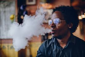 19.000+ Handsome Man Smoking Stok Fotoğrafları, Resimler ve Royalty-Free  Görseller