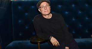 I det här avsnittet tar vi reda på hur våra långa och korta relationer ger oss lycka. Michael Nyqvist 1960 2017 Fokus