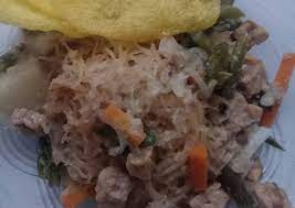 Lontong gulai atau lontong sayur adalah makanan indonesia yang berasal dari minangkabau, sumatra barat. Masakan Unik Lontong Gulai Tauco Paling Enak Resep Ala Rumahan