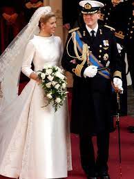 Tirdzniecības tīkls maxima piedāvā ļoti plašu produktu klāstu: Kate Mary Co Die Schonsten Royalen Brautkleider Royale Hochzeiten Konigliche Hochzeitskleider Kleid Hochzeit