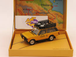 Master 1:64 land rover defender 110 diecast models toys car camel trophy/purple. Mrs Modellautos Almost Real 410106 Land Rover Range Rover Camel Trophy Edition 1985 1 43