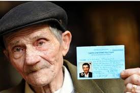 Saturne, alligator survivant de la seconde guerre mondiale, est mort à 84 ans. Mort De Raymond Gureme A 94 Ans Dernier Survivant Tzigane Du Camp D Internement De Darnetal