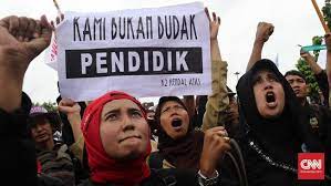 Menurut dia, seleksi pppk yang diselenggarakan pemerintah beberapa waktu lalu cukup efektif menekan jumlah honorer k2. Kemenpan Rb Buka Opsi Mudahkan Guru Honorer Jadi Pns