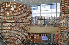 Starfield library (별마당 도서관) houses 50,000 books and magazines. Best Shopping Place In Seoul Everything About Coex Mall Coex Starfield Library Hab Korea Net