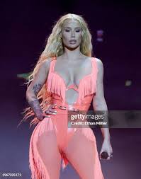 9,344 Iggy Azalea Performing Stock Photos, High-Res Pictures, and ...