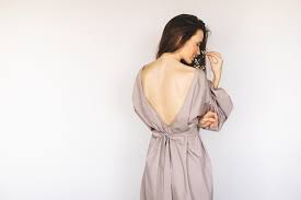 Vorausgesetzt kein bh stört den anblick. Ruckenfreie Bhs Fur Ruckenfreie Kleider Im Vergleich Brigitte De