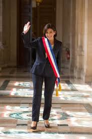 A member of the socialist party (ps), she is the first woman to hold the office. Inspirational Women Anne Hidalgo That S Not My Age