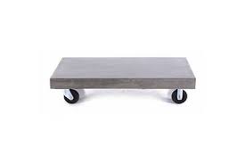 Nos kits béton ciré vous permettrons également de recouvrir des meubles, tables, bureaux, tables basse, consoles et même votre baignoires. Table Basse Inwood Table Basse Beton A Roulettes 120 X 60 Cm Hermitage Darty