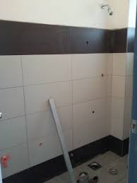 Dan salah satu penghematannya adalah biaya untuk ongkos tukang, nah biaya. Contoh Jubin Lantai Bilik Air Design Rumah Terkini