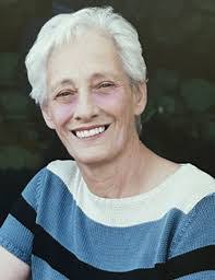 Lorraine Kerr's Instagram, Twitter & Facebook