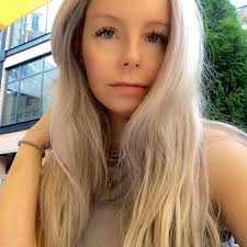 I am struggling with acid reflux "silent LPR, does any one else have this  problem ?, If so what do you eat ?