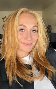 Hi Everyone, My name is Ryan, I'm 22 years old, and looking for a roommate  or group to live with. My move in date would have to be in early January as