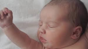 Bebe Deitado Na Cama Em Casa Video De Stock C Mputsylo 193744950