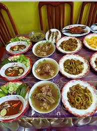 Maybe you would like to learn more about one of these? Wanita Ini Kongsi Kemeriahan Berbuka Puasa Bersama Keluarga Dan Saudara Mara Dah Macam Ala Kenduri Menarik Keluarga