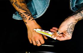 Dec 31, 2020 · because lidocaine is a numbing agent, you can use the icy hot cream before having a tattoo to reduce pain — or even get rid of it completely. How To Use Numbing Cream Before Getting A Tattoo Official Dr Numb Usa