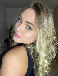 Curtis Belle's Instagram, Twitter & Facebook