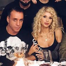 Svetlana Loboda Otprazdnovala Den Rozhdeniya V Kompanii Tillya Lindemanna Vokrug Tv