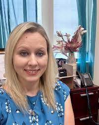 Jennifer Dillingham's Instagram, Twitter & Facebook