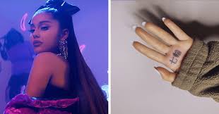 Ариана гранде прокололась с тату. 7 Kolec Ili Malenkij Ugolnyj Gril Ariana Grande Sdelala Tatuirovku No Perevod Podvyol