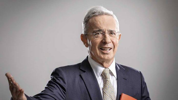 Álvaro Uribe Vélez – Centro Democrático