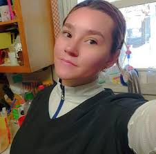 Hi there! My name is Samantha. I've been a montrose local for about 12  years. I'm providing cleaning/housekeeper services! I can do anywhere from  general wipedowns and cleaning, vacuuming, mopping, organizing, rearranging,