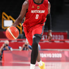 Isaac evolue etue bofenda bonga (born november 8, 1999) is a german professional basketball player for the washington wizards of the national basketball. Pjnpnfhllzcq M