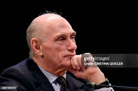 212 Bernard Ruiz Picasso Stock Photos, High-Res Pictures, and Images