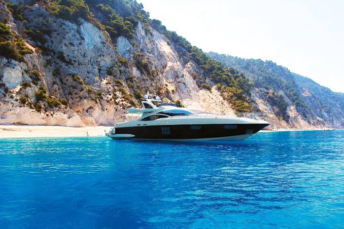 Weekly Crewed Charter Yacht Cruises Around Greek Islands — Santorini Private Group cruise, +7 Days Charter