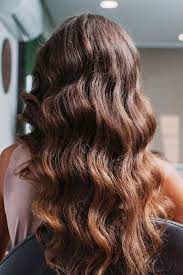 Exactly How To Make Your Stubborn Straight Hair Hold A Long Lasting Curl Straight Hairstyles Curling Straight Hair Short Straight Hair