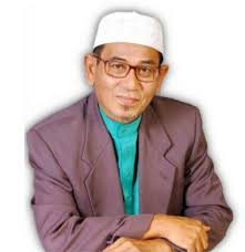 Abu bakar was born in pantai kundur, tanjung kling melaka, on 11 april 1959, the son of mohamad diah bin wahid and salbiah binti abdullah. Datuk Dr Abu Bakar Bin Mohamad Diah Home Facebook