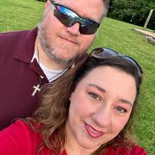 What shuttle services are available from Tuscaloosa to Atlanta airport?