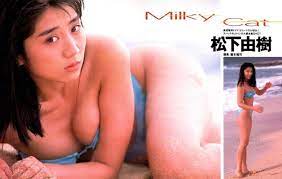 松下由樹 セクシー ビキニ水着 巨乳おっぱいの谷間 太もも 女優 壁紙サイズ 高画質エロかわいい画像9855アイドルおかず画像掲示板Eカップスマホ版