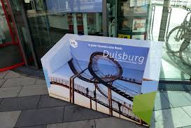 Banken in duisburg dellviertel gesucht? Die Tourist Information Auf Der Konigstrasse Moderne Sitz Bank Picture Of Duisburg North Rhine Westphalia Tripadvisor