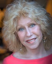 Leslie Padron's Instagram, Twitter & Facebook