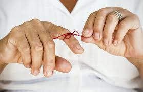 چگونه از سالمند مبتلا به آلزایمر مراقبت کنیم؟ - سلامت تریتا مراقبت از سالمند  آلزایمری در منزل
