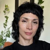 Miranda Mcvey's Instagram, Twitter & Facebook