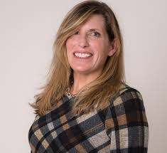 Beth Lindquist's Instagram, Twitter & Facebook