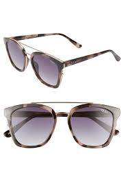 De har hentet inspirasjon fra musikk og melbournes eksentriske atmosfære. Women S Quay Australia Sweet Dreams 51mm Square Sunglasses Milky Tort Smoke Fade Editorialist