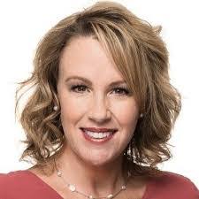 Jennifer Kier's Instagram, Twitter & Facebook