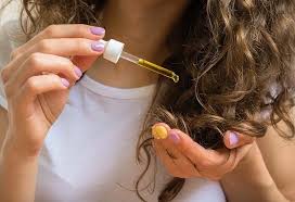Using coconut oil for hair treatments is great for hair growth and health. 10 Amazing Benefits Of Oiling Your Hair
