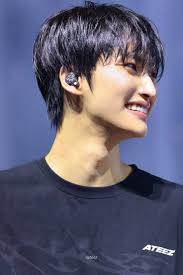 PARK SEONGHWA (ATEEZ)