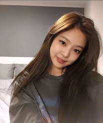 How has Blackpink's Jennie gotten fair from being so dark?