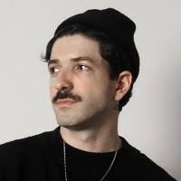 300+ perfis com “Bruce”