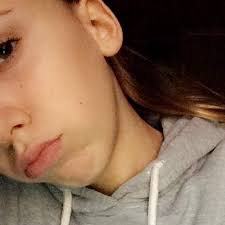 Daisy Rua's Instagram, Twitter & Facebook