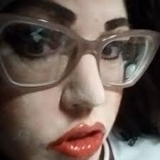 Shannon Mayhue's Instagram, Twitter & Facebook