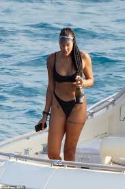 An ugly war of words has broken out between wnba. Basketball Player Liz Cambage Wears A G String Bikini And Twists During A Vacation On Saint Barthelemy Eminetra Co Uk