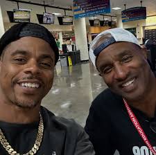 A Night at the 🐎 Races! S/O @triplecrownjockeyclub HIP-HOP + Horse Racing.  We Up to Something! 💯❌💯 #TheEntity #HorseRacing #EasyMccoy #5ThHouse  #EmeraldDowns #WinnersCircle #GodAmbition